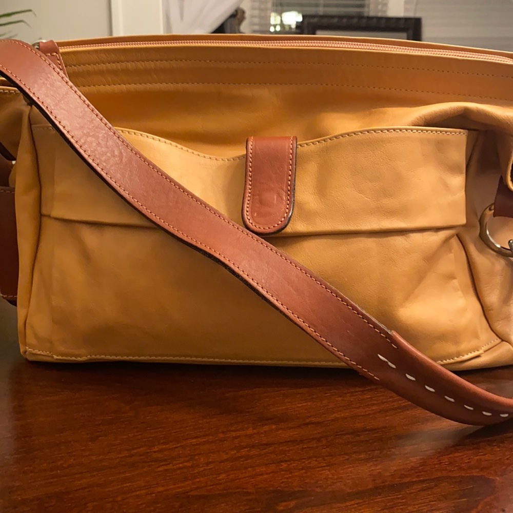 Italian leather boho looking handbag